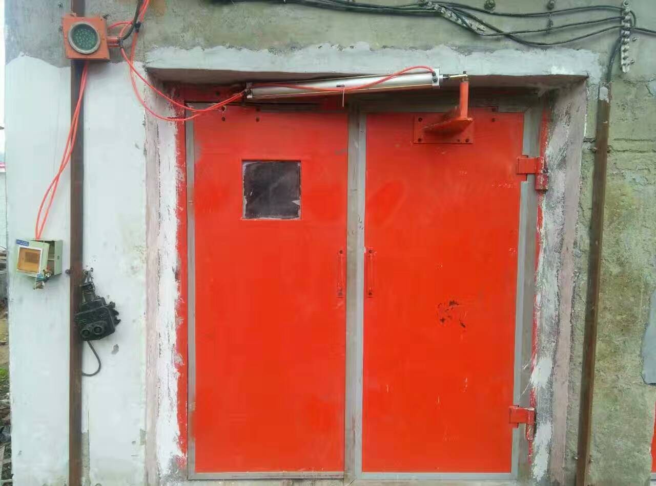 氣動無壓風門.jpg 氣動無壓風門.jpg